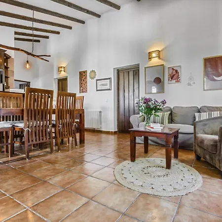 Holiday home Casa Lobera Casas Rurales Canillas de Aceituno
